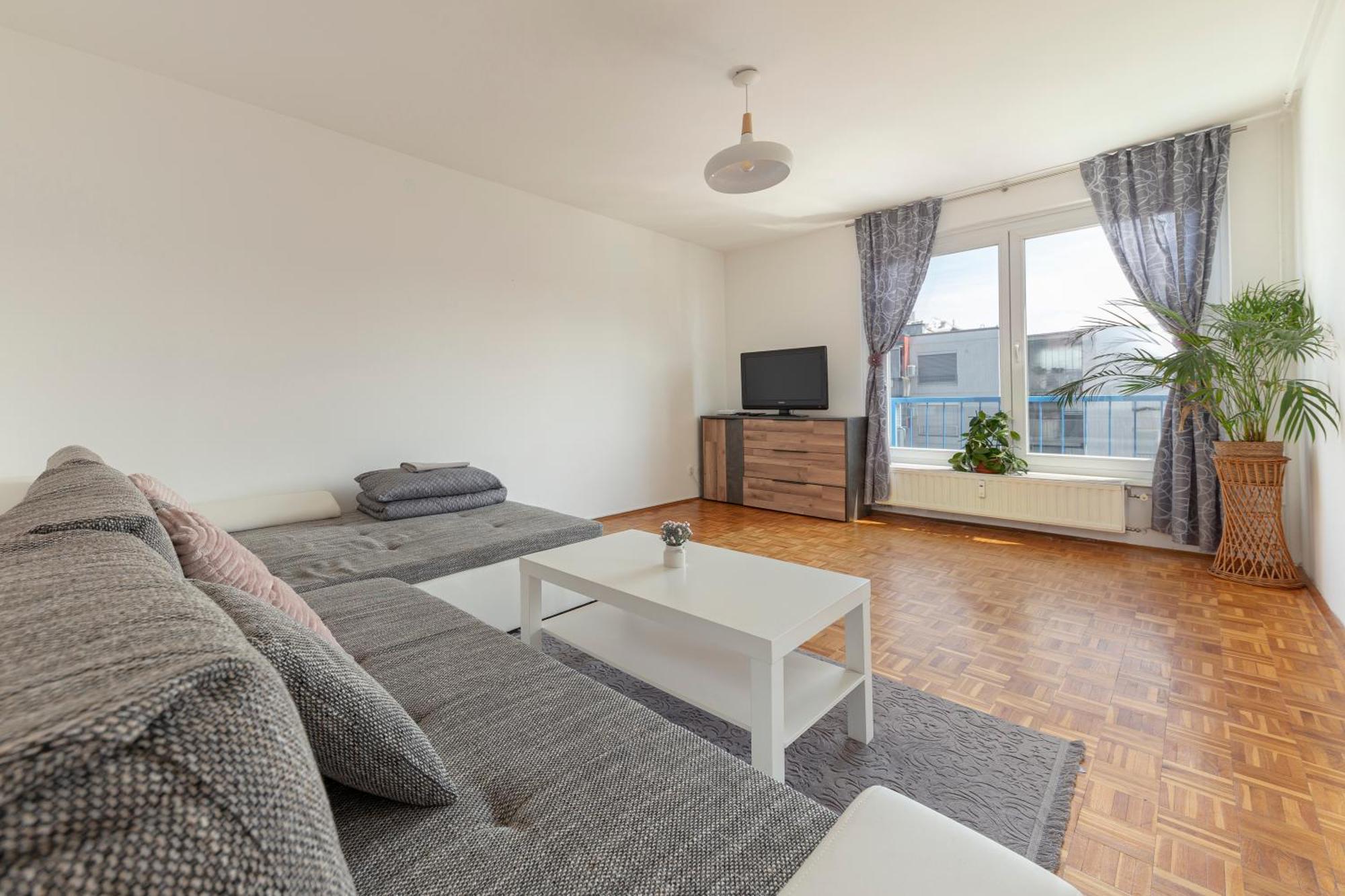 Cosy And Bright Apartment Lubiana Esterno foto
